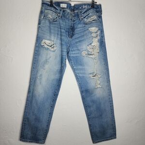 GAP 1969 Distressed Boyfriend Jeans Women’s 29R Light Wash Ripped Denim Casual